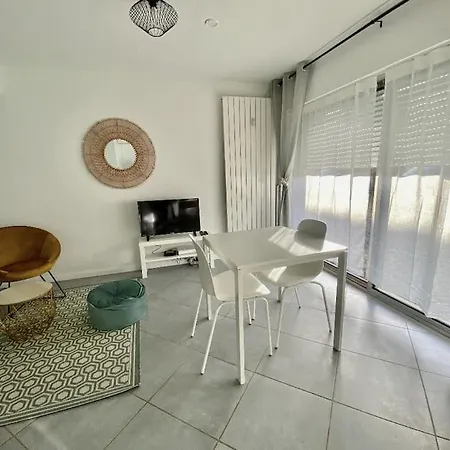 Ferienwohnung Jean Paul 2 Au Coeur De Rouen , Gare 